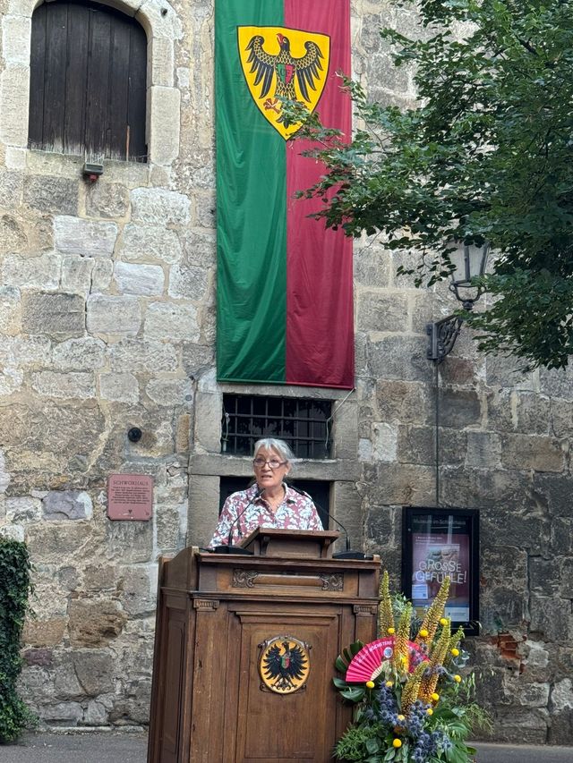 Schwöragsrede, Carmen Tittel