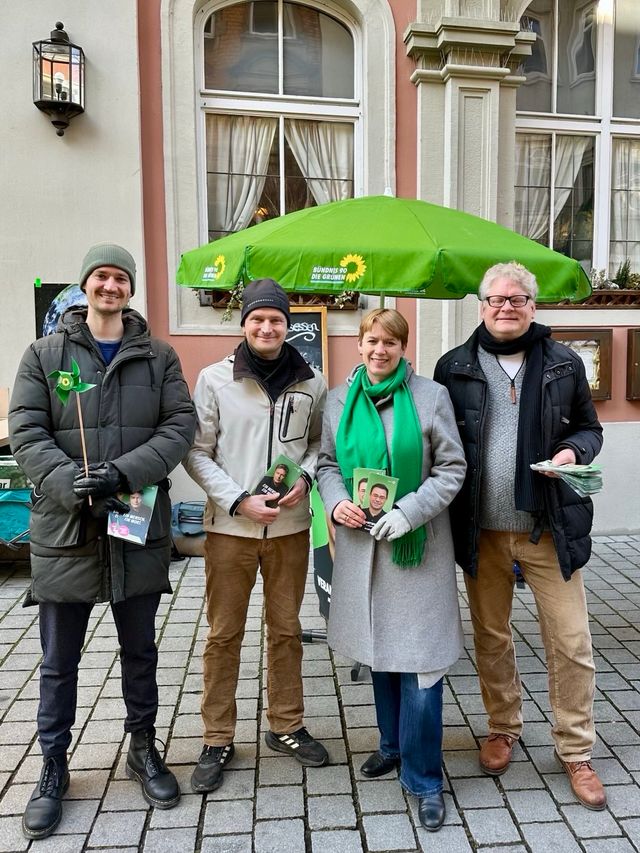 Wahlkampfstand, Bahnhofstraße beim Schelztorturm